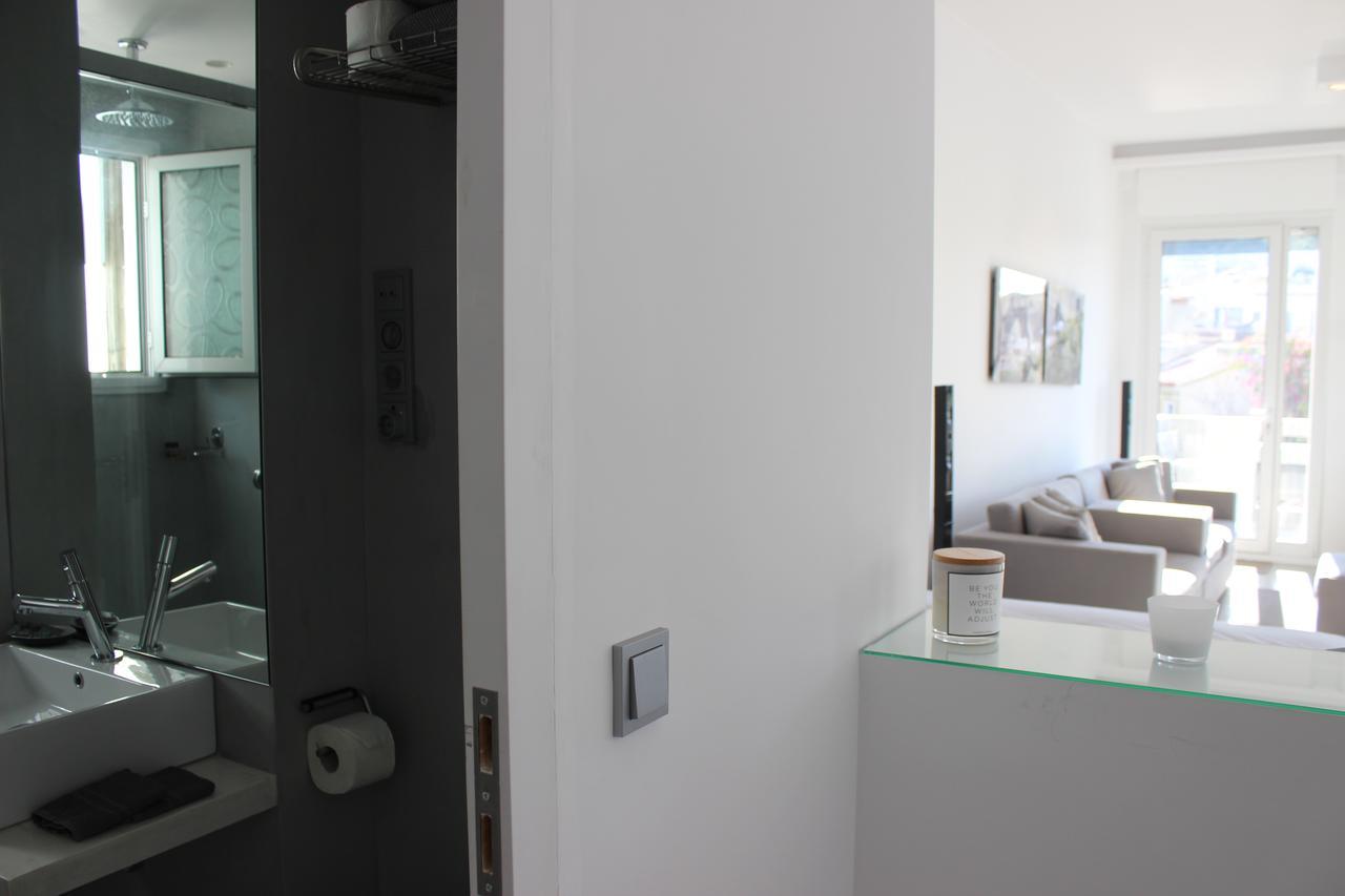 Views Of Apartment *